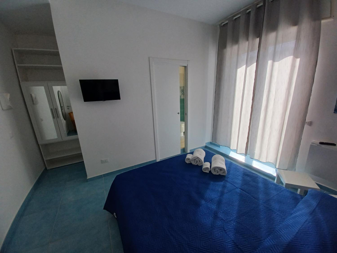 Others 4, due stanzulelle sul mare B&B, Salerno