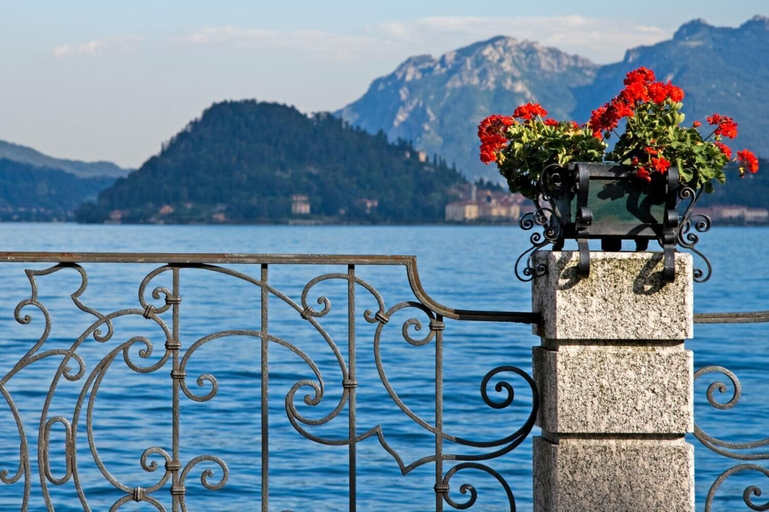 Others 3, Balcone di Noa e Stella, Como