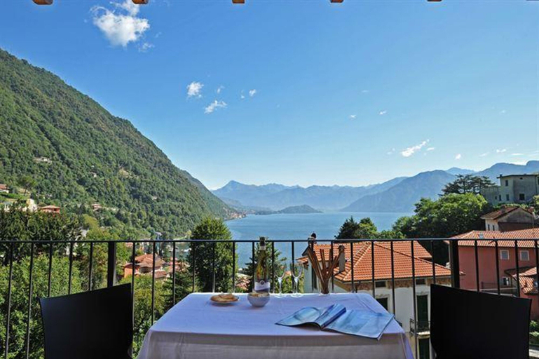 Others 4, Residence Eden Magnolia 18, Como