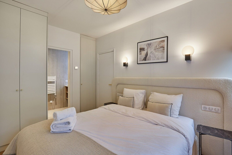 Room 2, Superb apartment in the heart of Paris, Paris