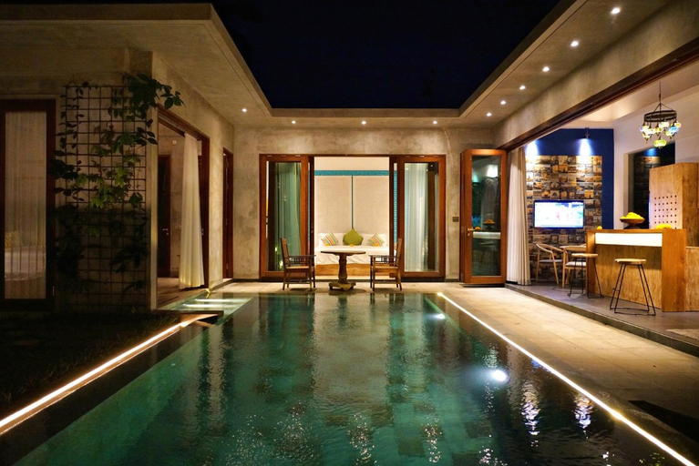 Swimming Pool 9