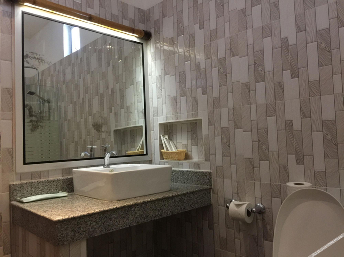 Bathroom, Parklane Bohol Resort and Spa, Anda