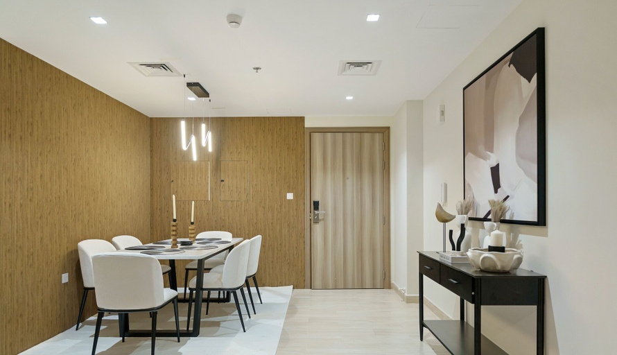Food & Drinks, 2BR w Canal & Burj View Near Dubai Mall, Dubai