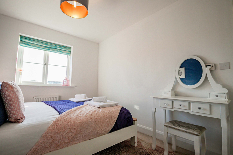 Room 2, Host Stay Mercia House, Worcestershire