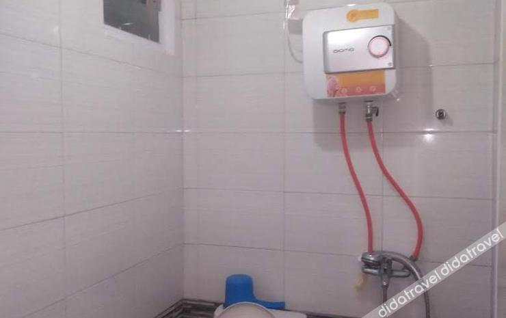 Bathroom 3, Apartement the Suite Metro by Prisma Utama, Bandung