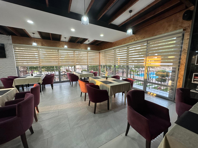 Food & Drinks 5, Hotel Halibas