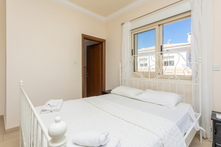 Room 4, Villa Meli With 3 Bedrooms and 3 Bathrooms