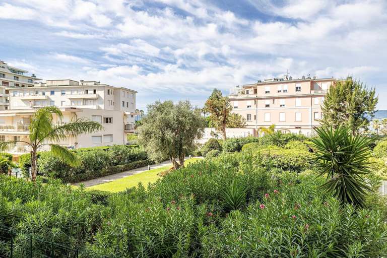 View from property, Welcoming Apartment - 1bd/4p - Croisette, Alpes-Maritimes