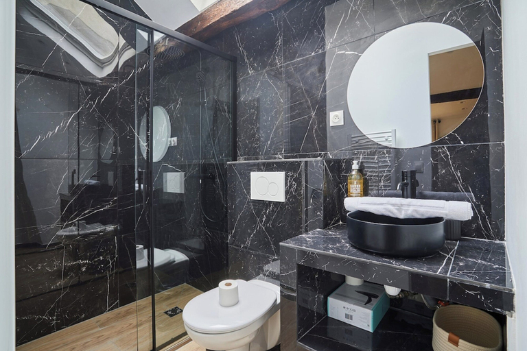 Bathroom 5, Apartment AC 2 Bedrooms Le Marais Beaubourg, Paris