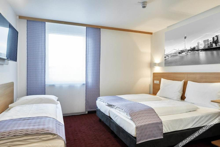 Bedroom 3, McDreams Hotel Dusseldorf-City, Düsseldorf