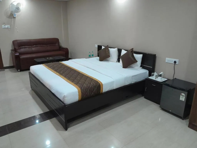 Bedroom 3, The Nisarga Grand Boarding & Lodging, Bangalore