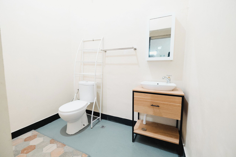 Bathroom 3, Urban Haven Residence, Denpasar