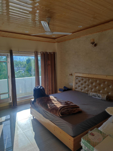 Bedroom 2, The veteran house, Kullu