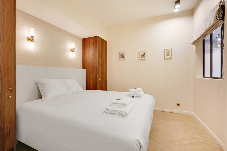 Bedroom 3, Chic Apartment - 3br/8p - Le Marais, Paris