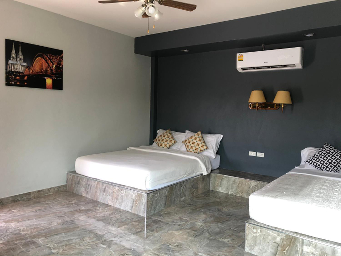 Bedroom 2, Relax Resort, Banphot Phisai