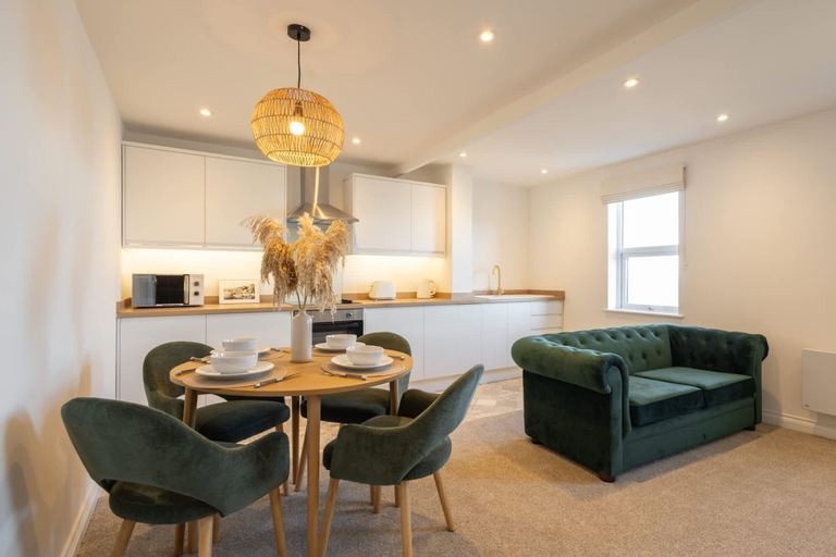 Room 4, Host Stay Apartment 5 King s Court, North Yorkshire