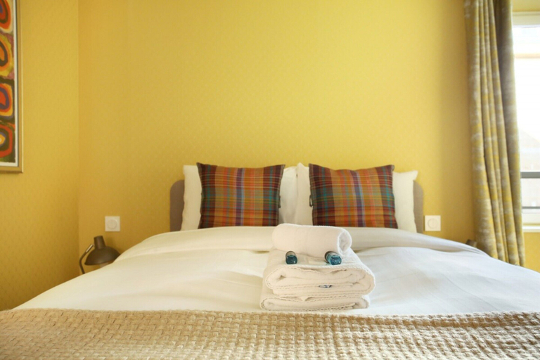 Room 5, Sublime and new Triplex Le Marais/beaubourg, Paris