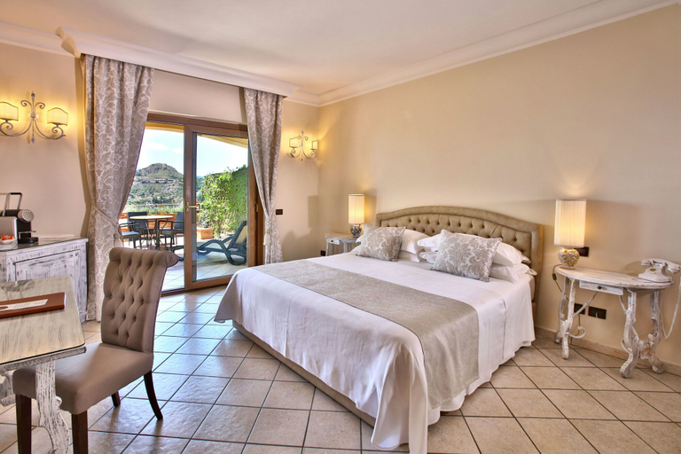 Bedroom 4, Villa Angela, Messina