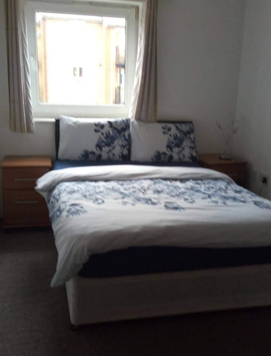 Room 3, Bushwood, Ldn 2bed Apt-balcony-parking, London
