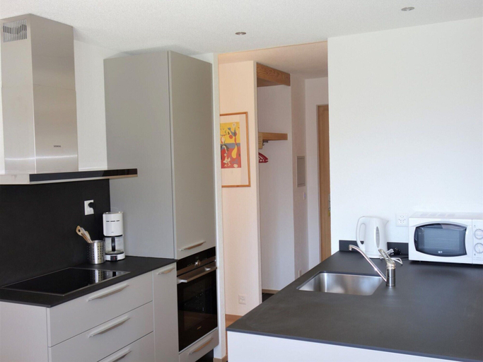 Private kitchen 4, Apartment With Laundary Facilities, Conthey
