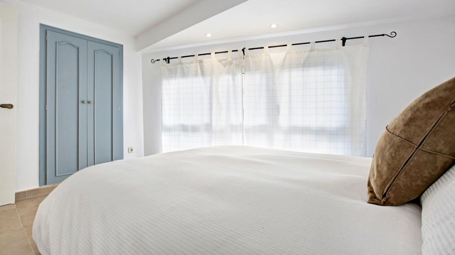 Room 3, Martinez in Llafranc, Girona