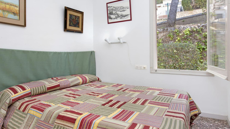 Room 2, Sa Llum 1 in Llafranc, Girona