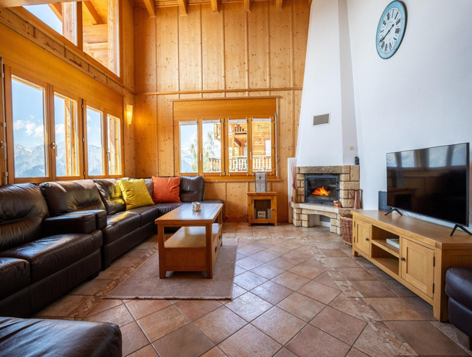Living room 5, Spacious Chalet With Patio Facing Mountains, Conthey