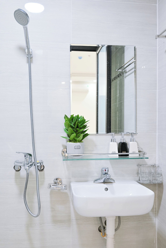 Bathroom 2, T&T Hotel apartment, Từ Liêm