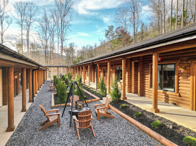 Exterior & Views 2, The Timber at Holly Branch, Sevier
