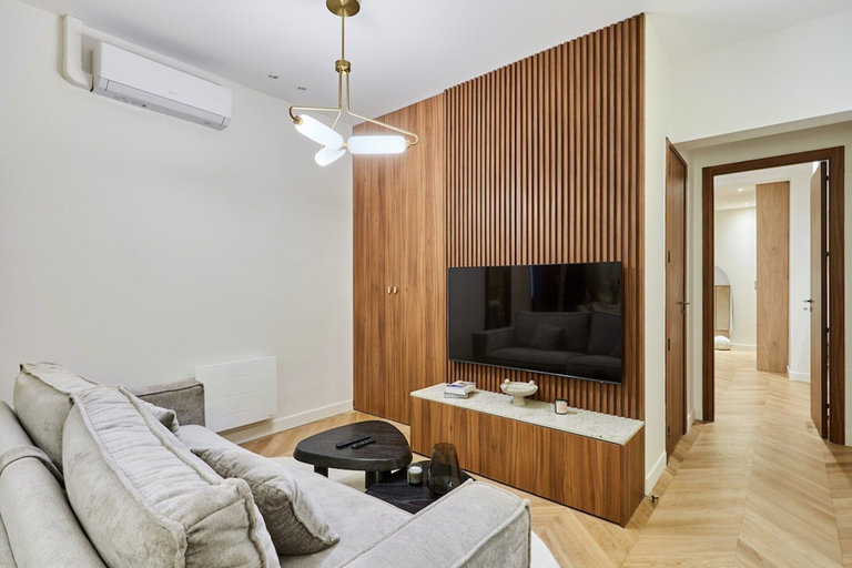 Others 5, Superb Air-conditioned Apartment Center of Paris, Paris