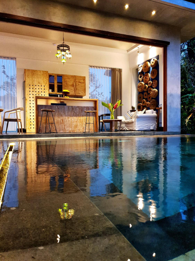 Swimming Pool 12