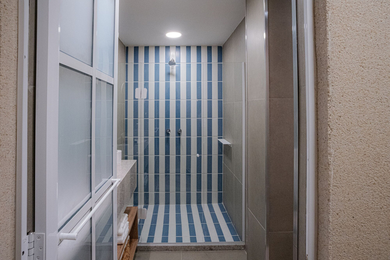 Room 4, Sea View and Balcony With Bathtub PI Standard, Rio de Janeiro