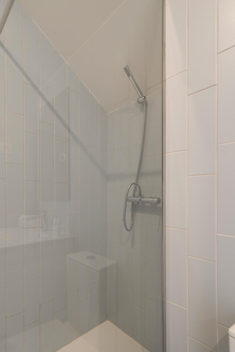 Bathroom 3, Host Wise - Modern Comfy Flat, Porto