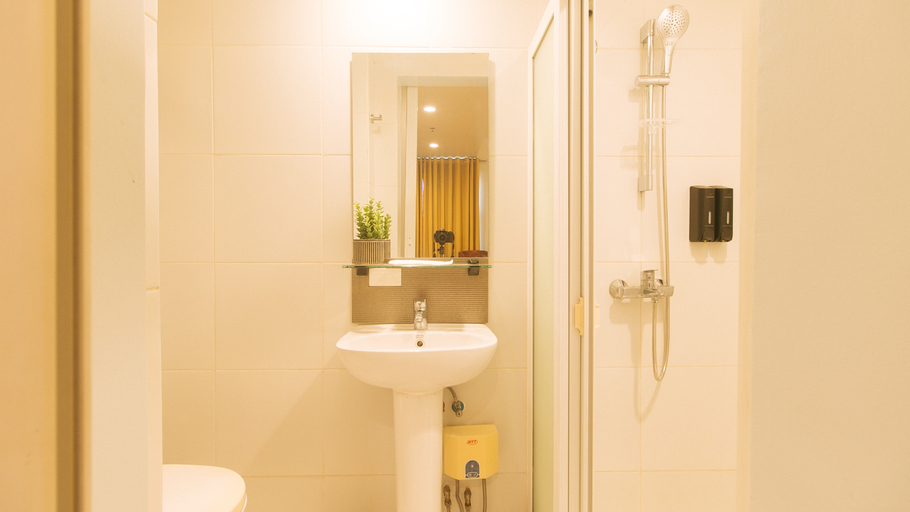 RedDoorz @ LuxeLite Suites Makati - Tap to explore photos
