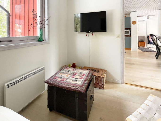 Room 2, 6 Person Holiday Home in Blido, Norrtälje