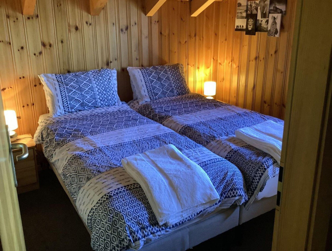 Bedroom 3, Sunny chalet in Veysonnaz with garden, Conthey