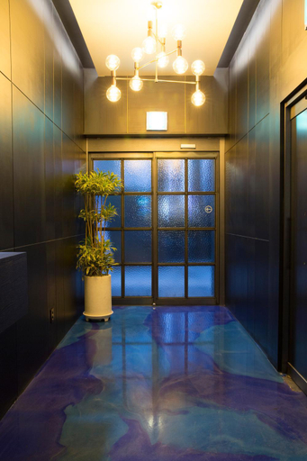 Others 5, Hotel H, Gandong