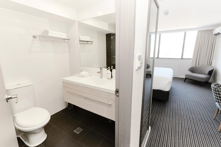 Bathroom 26