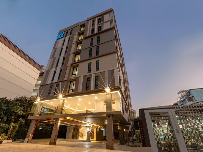 Exterior & Views 1, B2 Huai Khwang Premier Hotel, Din Dang