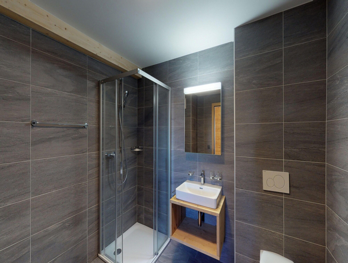 Bathroom 5, Apartment for Larger Gatherings, Sion