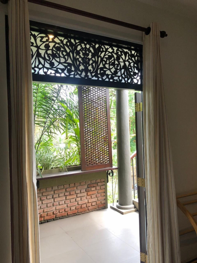 Others 5, Sithagi Villa, Habaraduwa