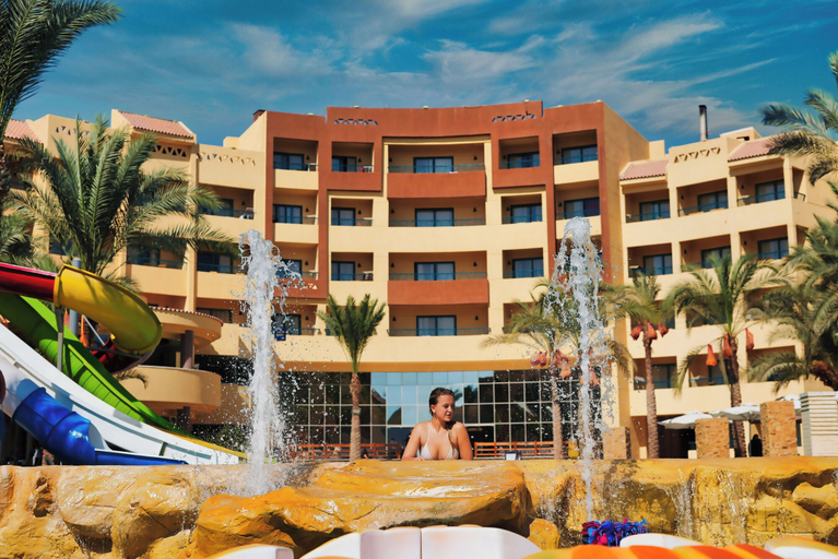 Exterior & Views 3, Eagles Downtown Zahabia Aqua Park, Al-Ghurdaqah