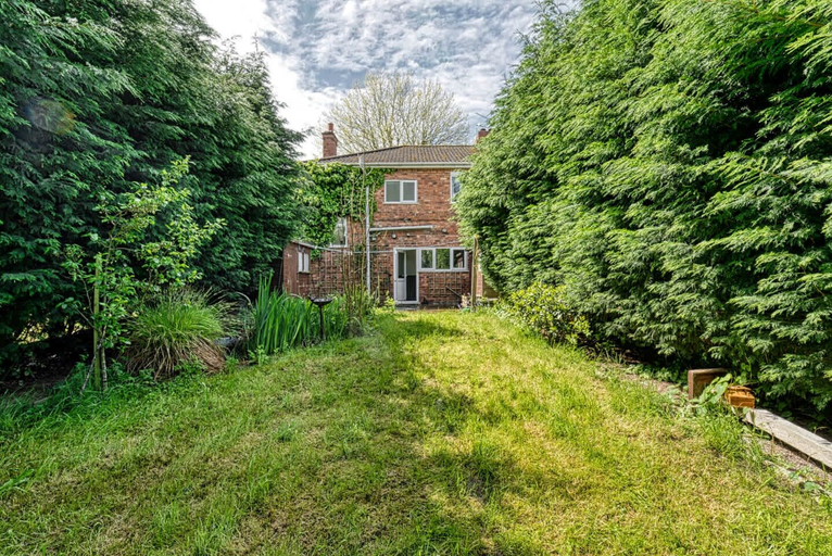 Exterior & Views 2, Host Stay Birches Barn, Wolverhampton