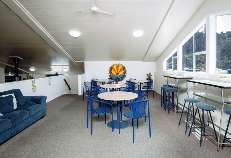 Food & Drinks 5, The Boathouse Lodge, Marlborough