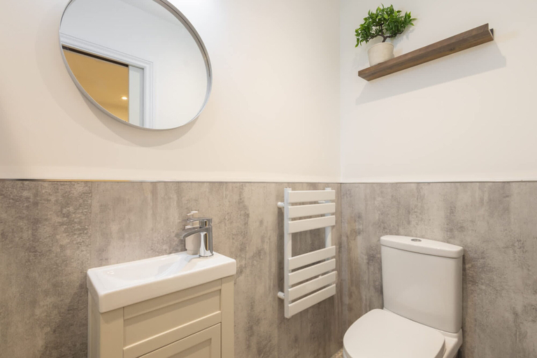 Room 3, Host Stay Apartment 5 King s Court, North Yorkshire