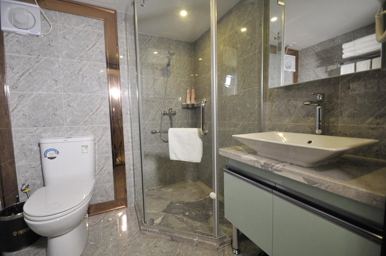 Bathroom 9