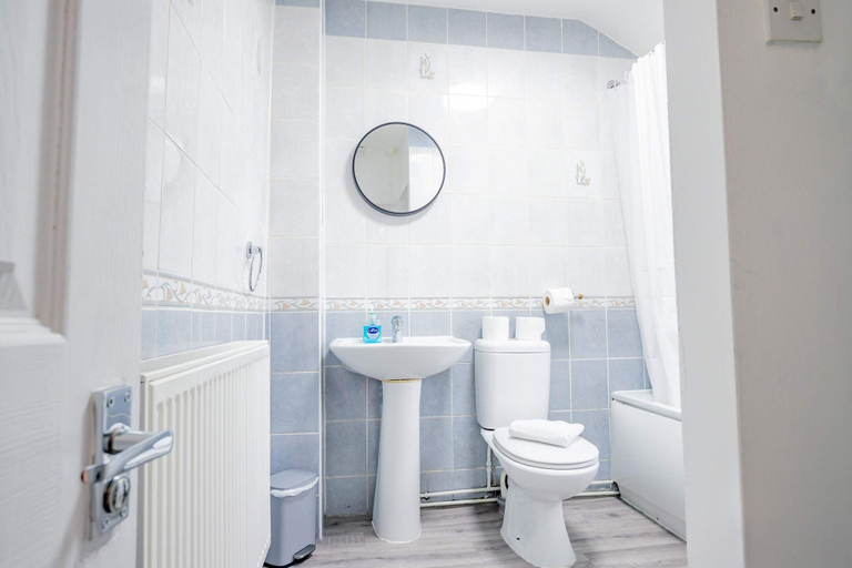 Room 2, Host Stay Chestnut Residence, Worcestershire