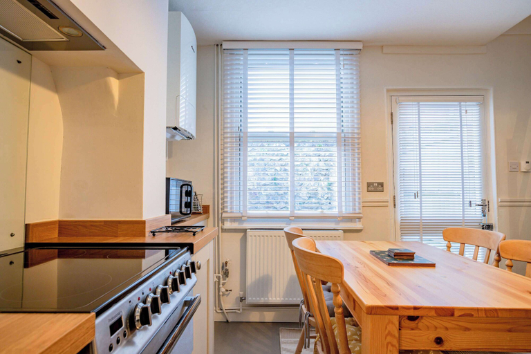 Room 5, Host Stay Oxford Road House, Worcestershire