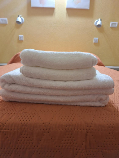 Others 5, Hotel Mon Cheri, Santa María