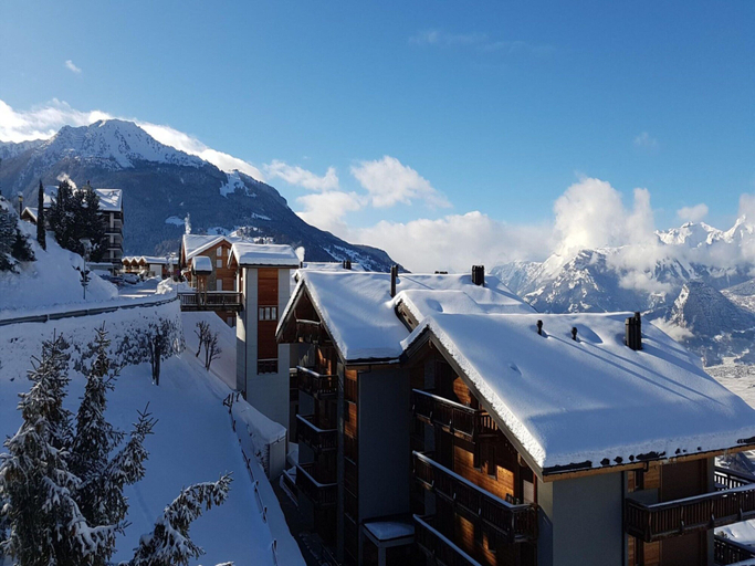 View from property 5, Elegant Apartment With Patio in Hills, Sion